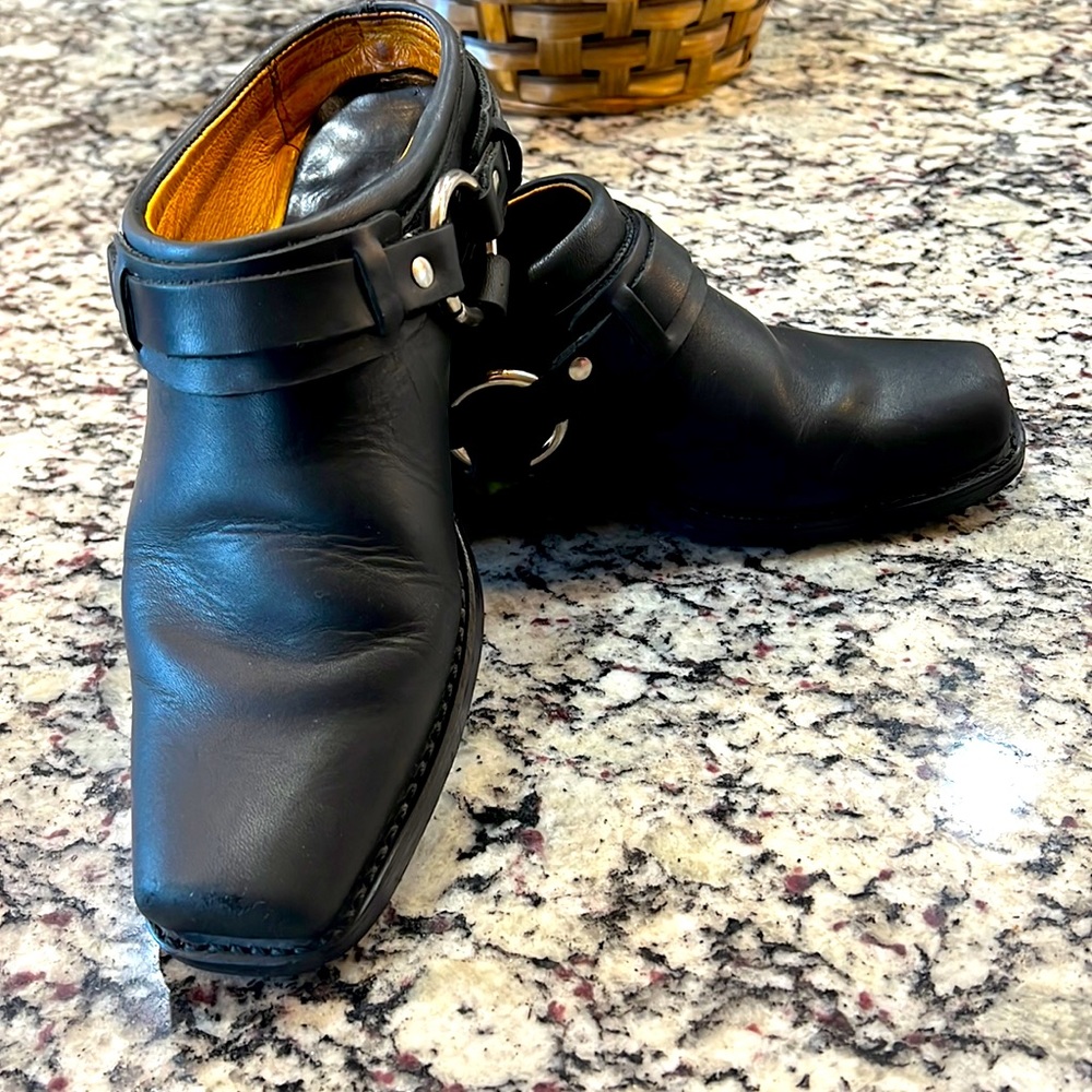 Frye Harness Mule Size 10